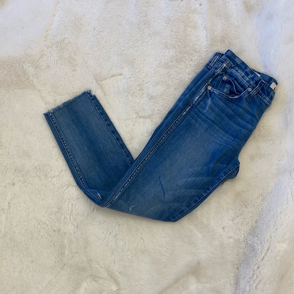 AMO Cropped Jeans
